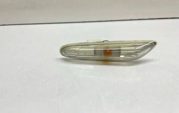 BMW 3 E90 E91 Front fender indicator light 7253325