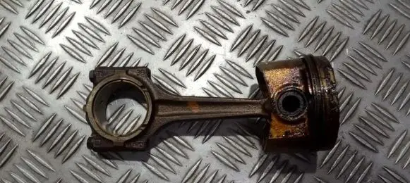 Piston with connecting rod