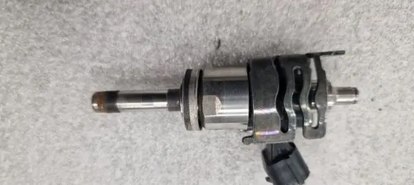 Lexus UX Fuel injector 2325024010