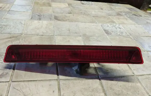 Honda FR-V Third/center stoplight 28622539