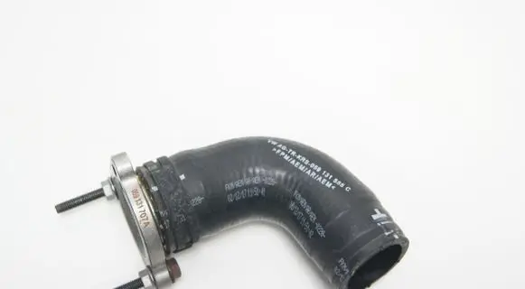 Audi Q7 4M Engine coolant pipe/hose 059131555C