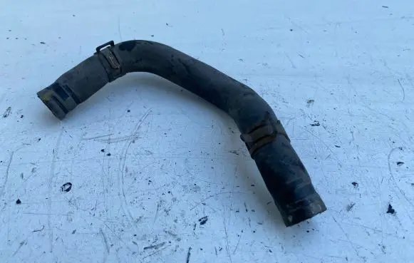 Toyota RAV 4 (XA30) Engine coolant pipe/hose