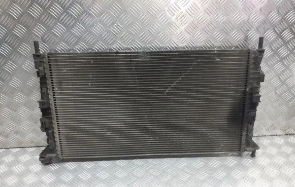 Mazda 3 I Coolant radiator