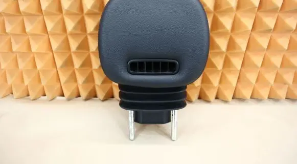 Mercedes-Benz SLK R171 Front seat headrest 