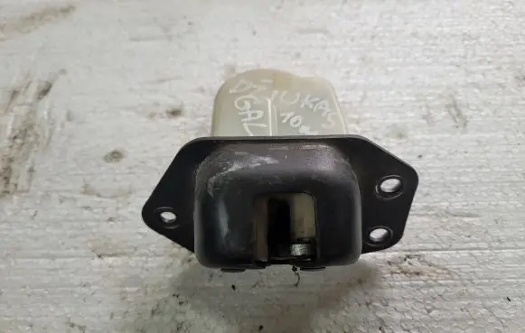 Loading door lock