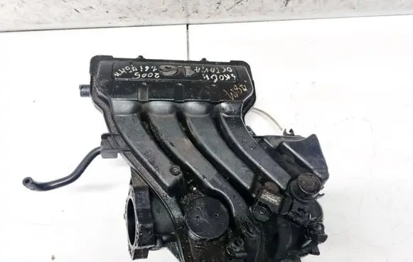 Skoda Octavia Mk2 (1Z) Intake manifold 06A133185LE