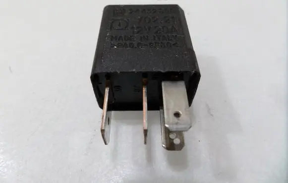 Opel Zafira A Other relay 24432680