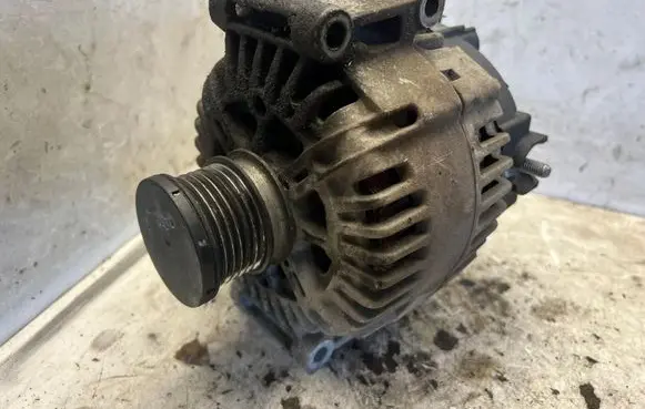 Mercedes-Benz C W204 Generator/alternator A0141541102