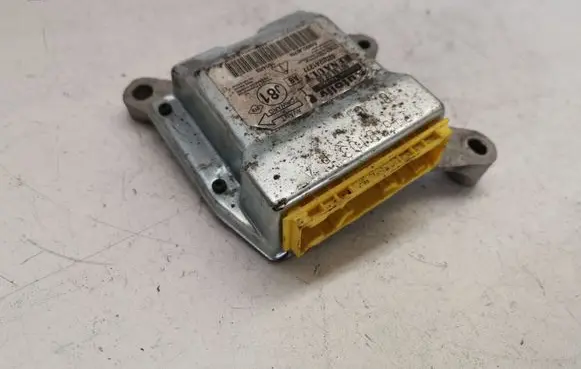 Renault Espace III Airbag control unit/module 8200241277 601960200