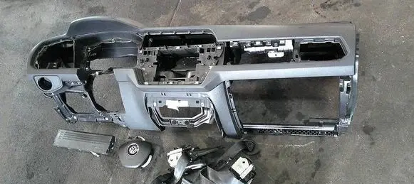 Volkswagen Touran III Dashboard 0223071818 130910000011 190223071818AA