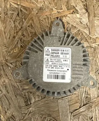 Dodge Durango Headlight ballast module Xenon GHGB4N411128