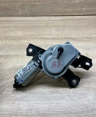 Volkswagen PASSAT B7 Rear window wiper motor 3C9955711A 53032812