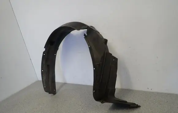 Suzuki Swift I Front arch 