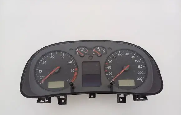 Volkswagen Golf IV Speedometer (instrument cluster) 1J0920822 0263618180