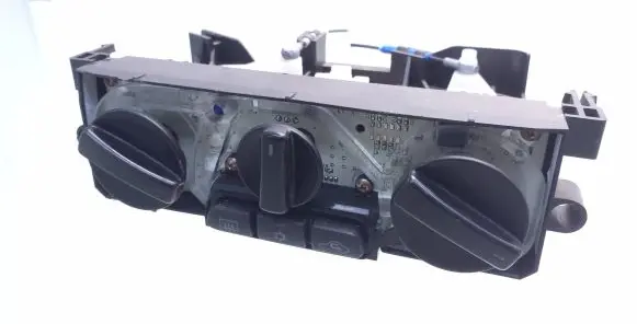 Mitsubishi Space Star Climate control unit MR914556