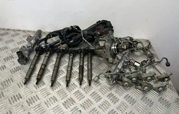 Audi A7 S7 4G Fuel injection system set 0445010641 059130277CC