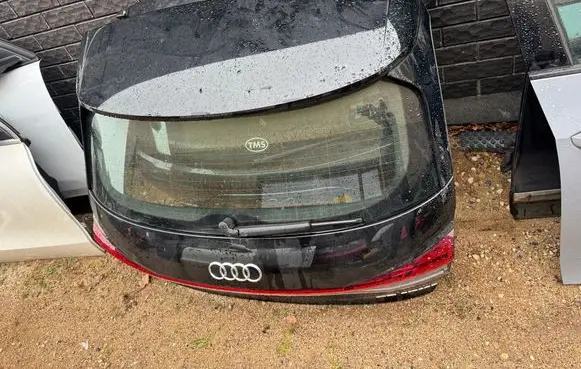 Audi Q4 Sportback e-tron Tailgate/trunk/boot lid CSC