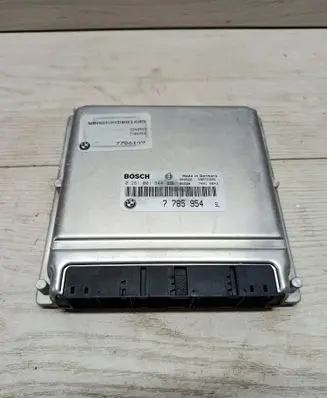 BMW 7 E38 Engine control unit/module 7785954 0281001844 28RTE505