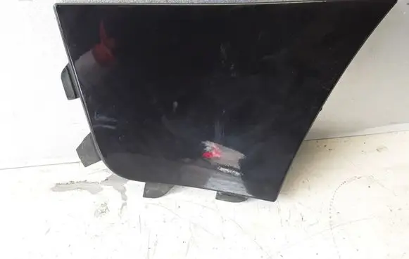 Rear bumper corner part panel trim