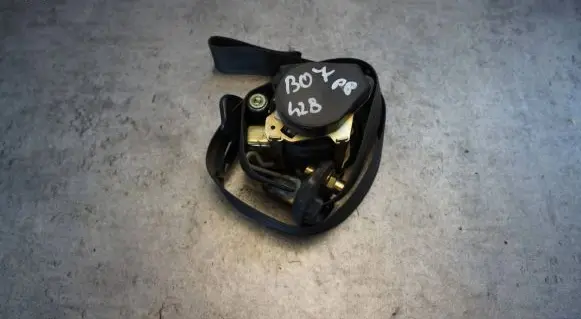 Peugeot 307 Front seatbelt