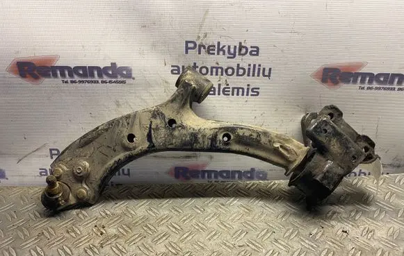 Honda CR-V Front lower control arm/wishbone