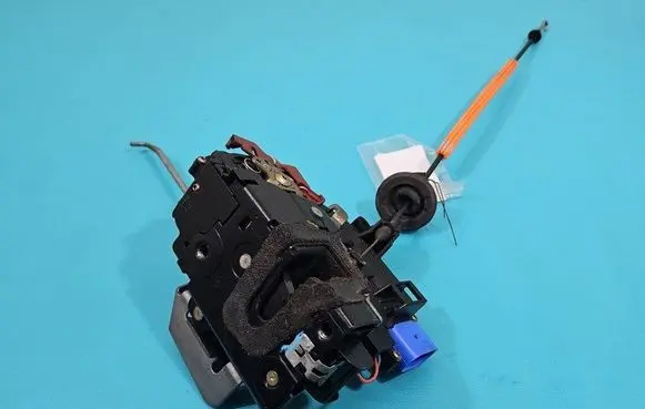 Audi A8 S8 D3 4E Front door lock 4E1837015 IMPRK1507523