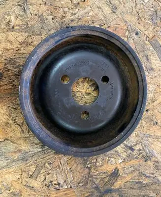 Audi A4 S4 B5 8D Power steering pump pulley 058145255B