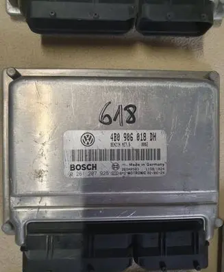 Skoda Citigo Engine control unit/module 4B0906018DH 26SA8583 0261207928
