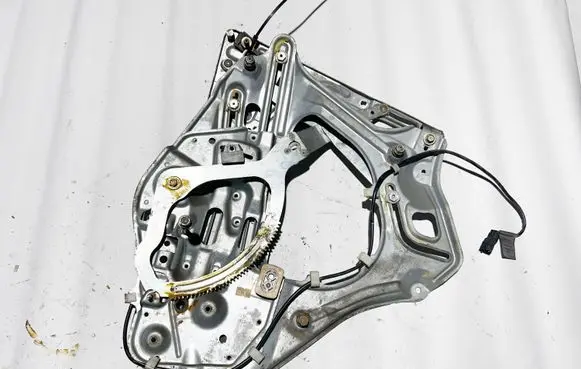 BMW 8 E31 Rear window lifting mechanism without motor 51378123234 8123234