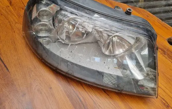 Volkswagen Sharan Headlight/headlamp 0301182612