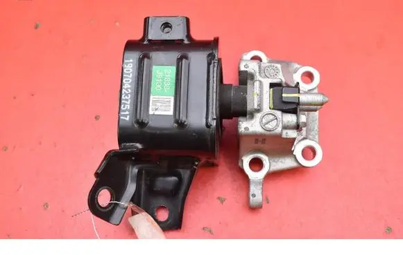 Hyundai Kona I Gearbox mounting bracket 21830J9100