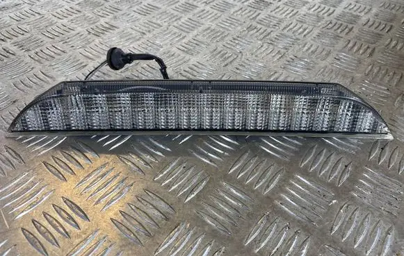 Mitsubishi Outlander Third/center stoplight P5631