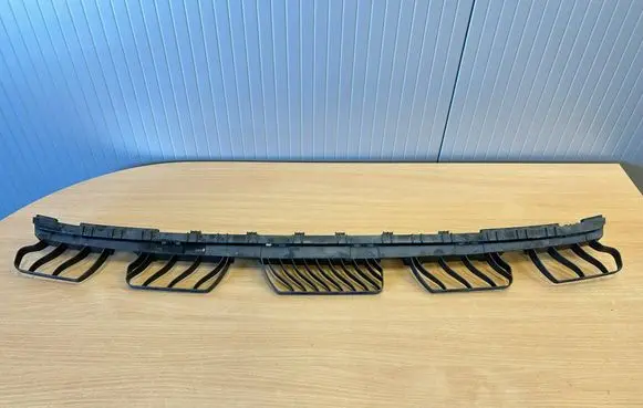 Volkswagen Golf VIII Rear bumper mounting bracket 5H9807863D