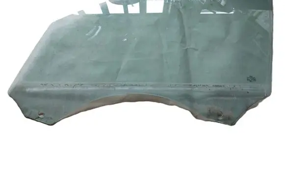 Audi Q5 SQ5 8R Front door window glass four-door 8R0845201B