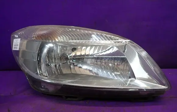 Skoda Fabia Mk2 (5J) Headlight/headlamp 17308802R