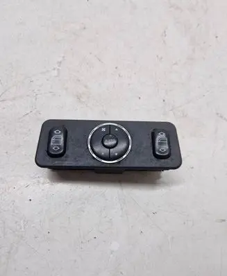 Mercedes-Benz ML W163 Electric window control switch A1638200326 03420610