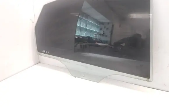 Hyundai Grandeur Rear door window glass 43R000383 DOT748 AS2