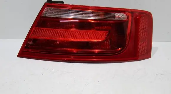 Audi A5 8T 8F Rear/tail lights 8T0945096 AU484 484RRCHTS