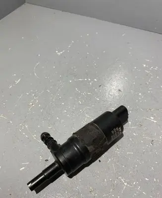 Audi A6 S6 C6 4F Headlight washer pump 3B7955681 00101612V