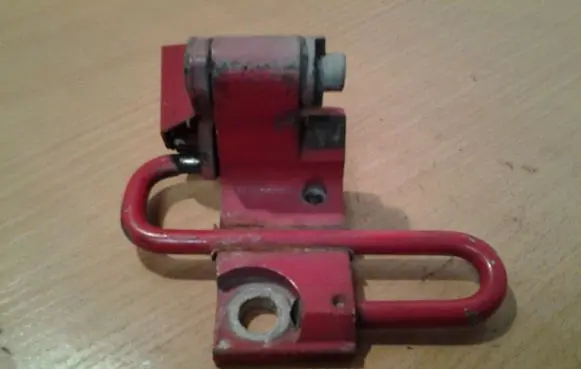 Volkswagen PASSAT B6 Front door lower hinge 