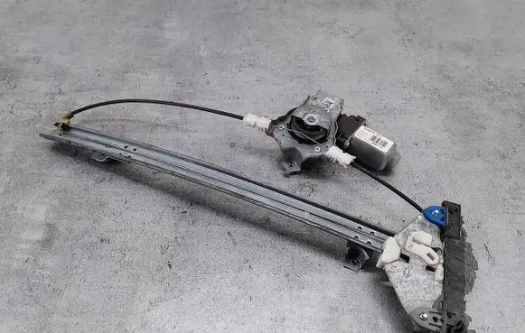 Nissan Navara Rear door window regulator with motor 400927B