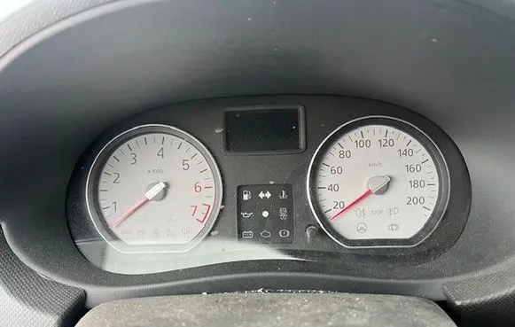 Dacia Logan I Speedometer (instrument cluster) 