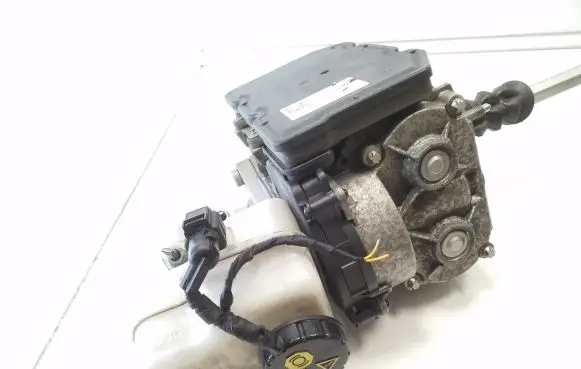 Volkswagen Golf VII Brake booster 5QE614105AQ