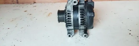 Toyota Corolla Verso AR10 Generator/alternator 27060-0G011 104210-4521