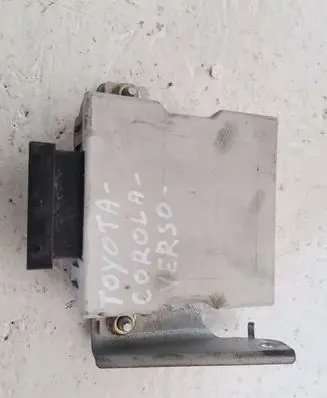 Toyota Avensis T250 Window wiper relay 150696
