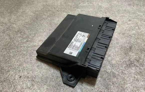 Keyless (KESSY) go control unit/module