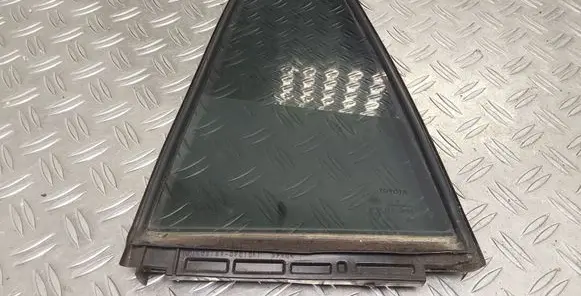 Rear vent window glass