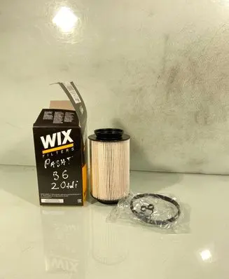 Volkswagen PASSAT B6 Fuel filter Wf8308