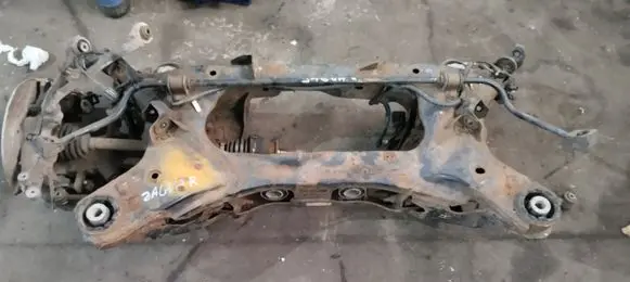 Jaguar XJ X351 Rear axle beam with reductor 