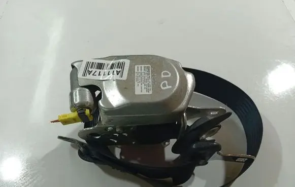 Toyota Aygo AB10 Front seatbelt 7P1190P